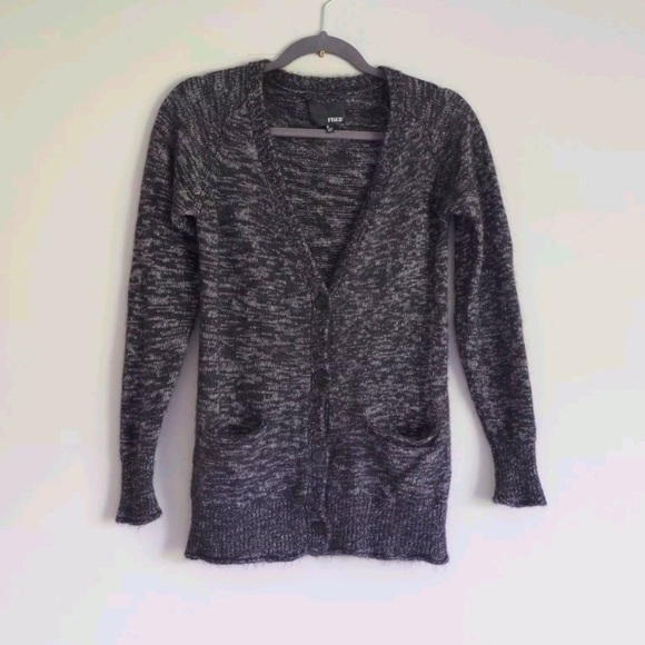 WILFRED | XS WOOL MOHAIR ALPACA CARDIGAN ARITZIA - Picture 2 of 8